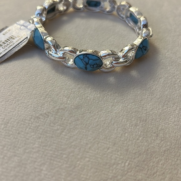 Macys silver bangle with turquoise stones - Picture 2 of 2